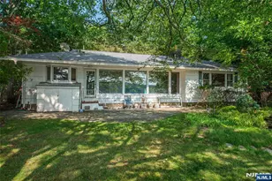 77 E Lake Dr, Wayne, NJ 07470 - Photo 30