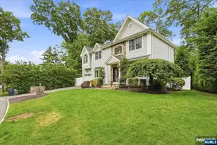 58 Mackay Ave, Waldwick, NJ 07463 - Photo 2
