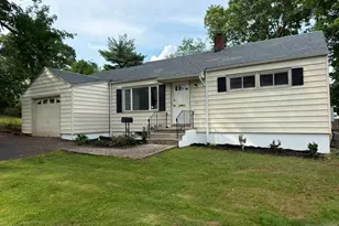 25 Lakeview Dr, Emerson, NJ 07630 - Photo 1