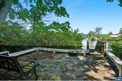1009 Lakeside Drive, Vernon, NJ 07422 - Photo 30