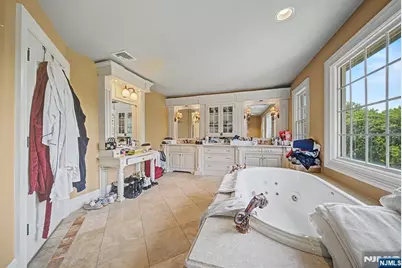 1 Overlook Ridge, Oakland, NJ 07436 - Photo 28
