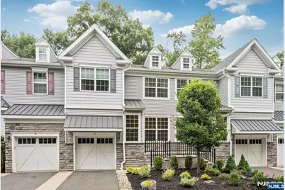 20 Masterson Court, Waldwick, NJ 07463 - Photo 1