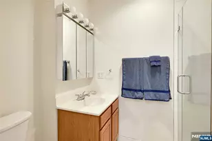 189 Forest Ave 211, Paramus, NJ 07652 - Photo 16