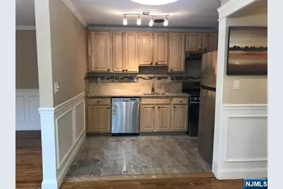 1575 Center Avenue 3E #3E, Fort Lee, NJ 07024 - Photo 4