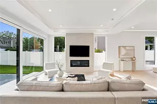 244 Washington Pl, Paramus, NJ 07652 - Photo 12