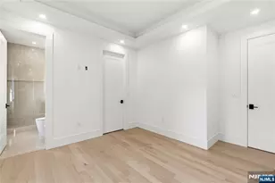 244 Washington Pl, Paramus, NJ 07652 - Photo 30