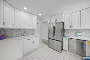 35-10 Lindsay Rd, Fair Lawn, NJ 07410 - Photo 8