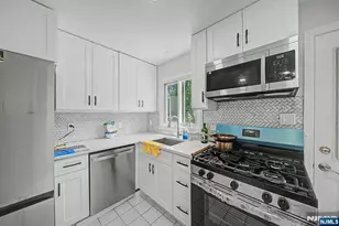 35-10 Lindsay Rd, Fair Lawn, NJ 07410 - Photo 10