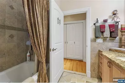 105 Kossuth Street, Wallington, NJ 07057 - Photo 18