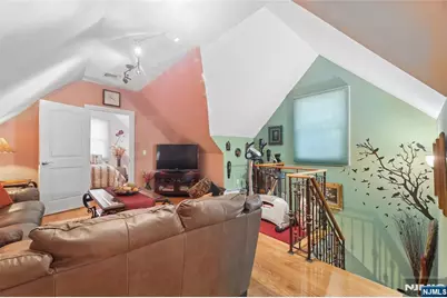 105 Kossuth Street, Wallington, NJ 07057 - Photo 24