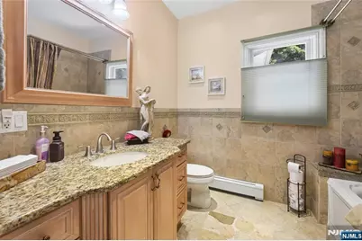 105 Kossuth Street, Wallington, NJ 07057 - Photo 16