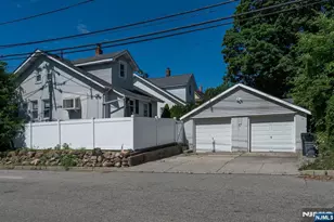 77 E Clinton Ave, Bergenfield, NJ 07621 - Photo 30