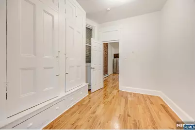 147 New York Avenue 2L #2L, Jersey City, NJ 07307 - Photo 10