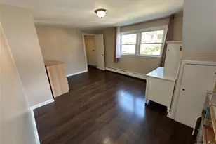 777 Oakwood Ln, Ridgefield, NJ 07657 - Photo 16