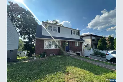 777 Oakwood Lane, Ridgefield, NJ 07657 - Photo 20