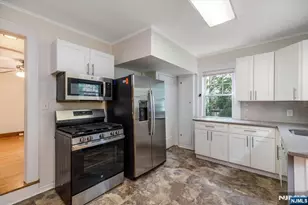 314 Mountain Wy, Rutherford, NJ 07070 - Photo 10