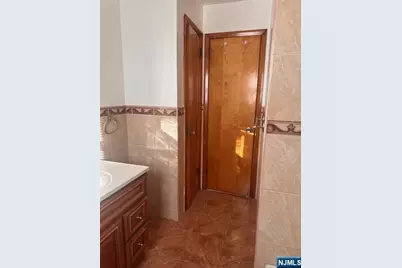 55 Alpine Street 2 #2, Garfield, NJ 07026 - Photo 18