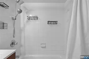 100 Prospect Ave 1O, Hackensack, NJ 07601 - Photo 18