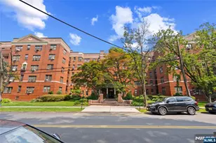 100 Prospect Ave 1O, Hackensack, NJ 07601 - Photo 2