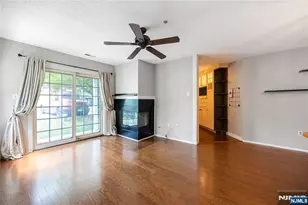 1123 Hyde Park Ct 1123, Mahwah, NJ 07430 - Photo 4