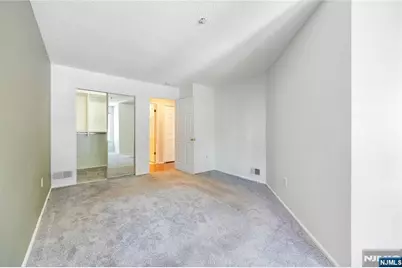 1123 Hyde Park Court 1123 #1123, Mahwah, NJ 07430 - Photo 12