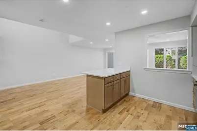599 Apache Court, Mahwah, NJ 07430 - Photo 8