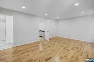 599 Apache Ct, Mahwah, NJ 07430 - Photo 18