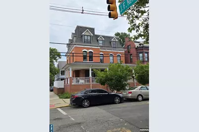 105 8th Street, Bayonne, NJ 07002 - Photo 4