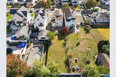 49 Livingston Avenue 1 #1, Lyndhurst Township, NJ 07071 - Photo 24