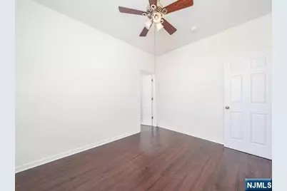 49 Livingston Avenue 1 #1, Lyndhurst Township, NJ 07071 - Photo 10
