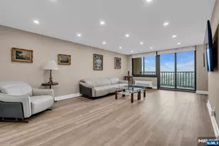 300 Winston Dr 2523, Cliffside Park, NJ 07010 - Photo 4