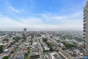 300 Winston Dr 2523, Cliffside Park, NJ 07010 - Photo 2