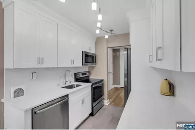 300 Winston Drive 2523 #2523, Cliffside Park, NJ 07010 - Photo 10