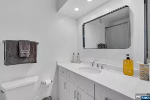300 Winston Dr 2523, Cliffside Park, NJ 07010 - Photo 18