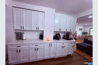 344 Valley Brook Avenue, Lyndhurst Township, NJ 07071 - Photo 6