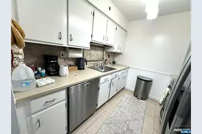 666 Mill Street C4 #C4, Belleville, NJ 07109 - Photo 14