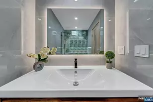 200 Winston 1912, Cliffside Park, NJ 07010 - Photo 12