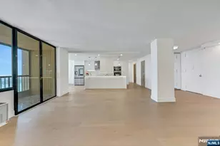 200 Winston 1912, Cliffside Park, NJ 07010 - Photo 2