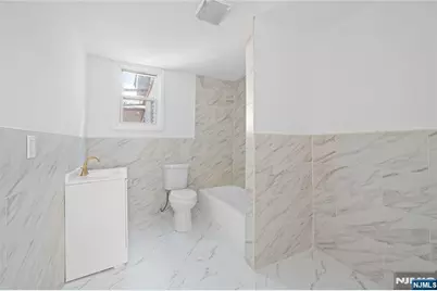 80 Wayne Avenue, Paterson, NJ 07522 - Photo 12