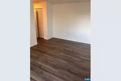 279 Clark Street C3 #C3, Hackensack, NJ 07601 - Photo 2
