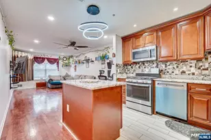202 Prestwick Way 202, Edison, NJ 08820 - Photo 12