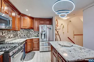202 Prestwick Way 202, Edison, NJ 08820 - Photo 16