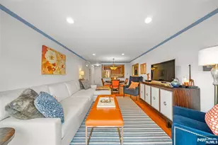 303 Ellery Ct 303, Edgewater, NJ 07020 - Photo 8
