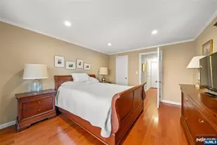 303 Ellery Ct 303, Edgewater, NJ 07020 - Photo 12