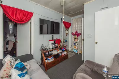 1029 19th Street, Paterson, NJ 07501 - Photo 12