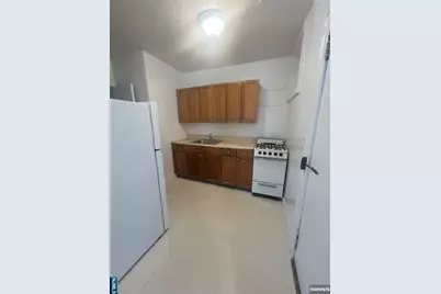 159 Westminster Place 2 #2, Lodi, NJ 07644 - Photo 4
