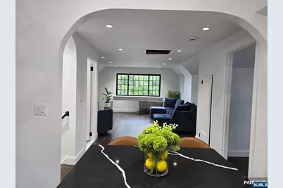 83 Rollins Avenue 2 #2, Clifton, NJ 07011 - Photo 18