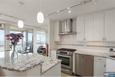 1 Horizon Road 1001 #1001, Fort Lee, NJ 07024 - Photo 6