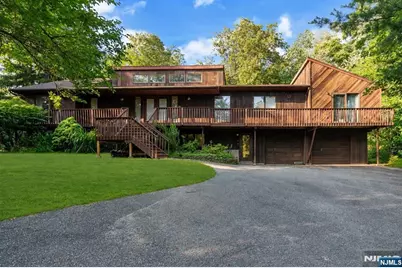 3 Bluefield Court, Hillsdale, NJ 07642 - Photo 1