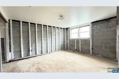 9104 3rd Avenue, North Bergen, NJ 07047 - Photo 26